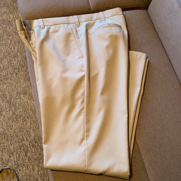 Round tree and York golf pants - Picture 1 of 5